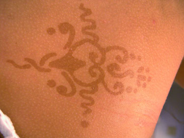 Henna BACK